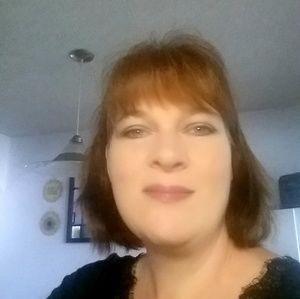 Meet your Posher, Angie